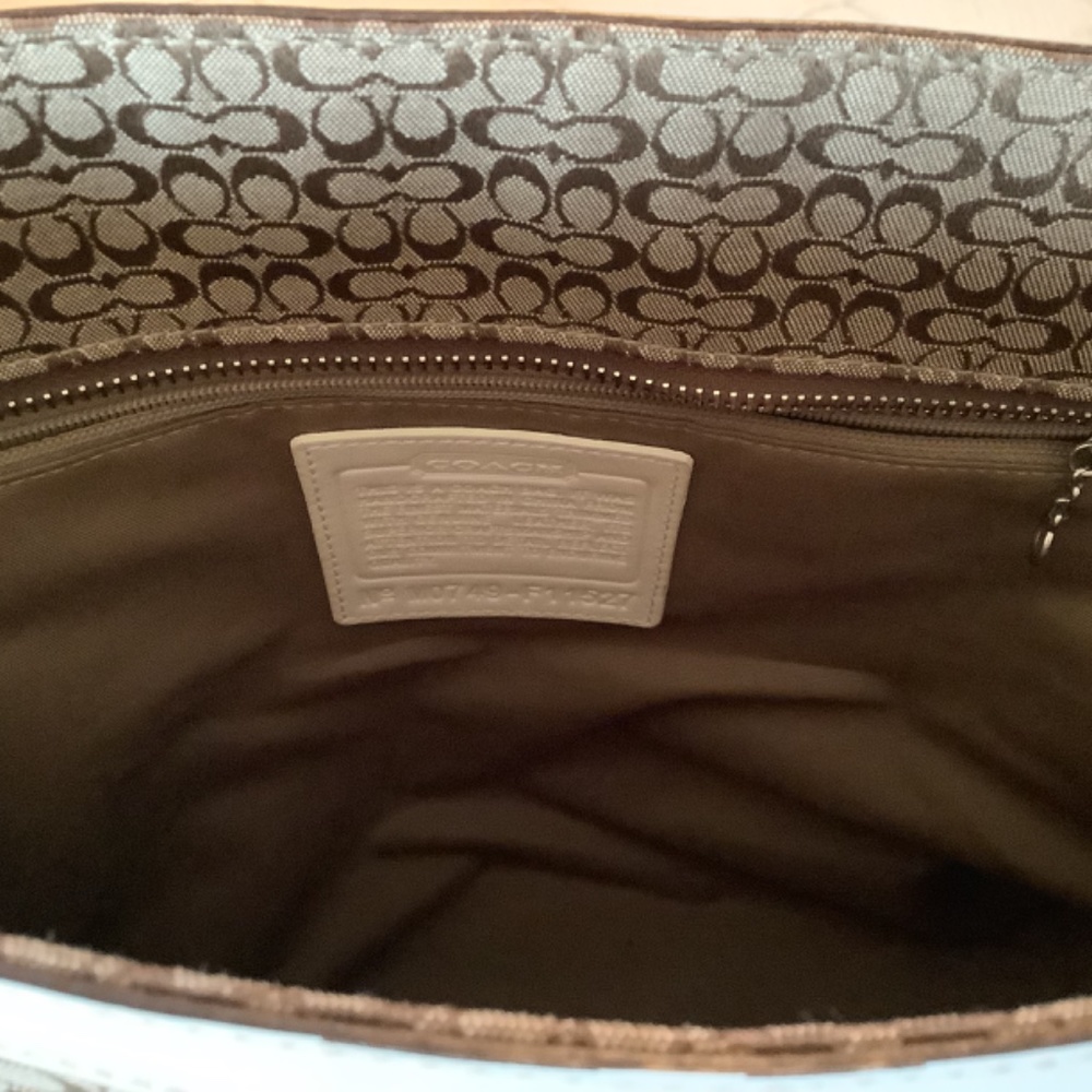 Authentic Coach Tote - Picture 4 of 5